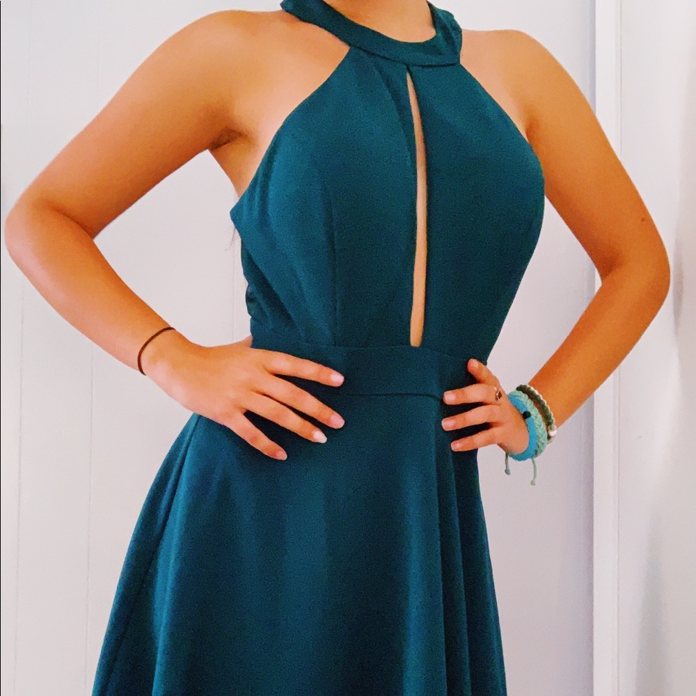 Semi casual emerald green vcut dress